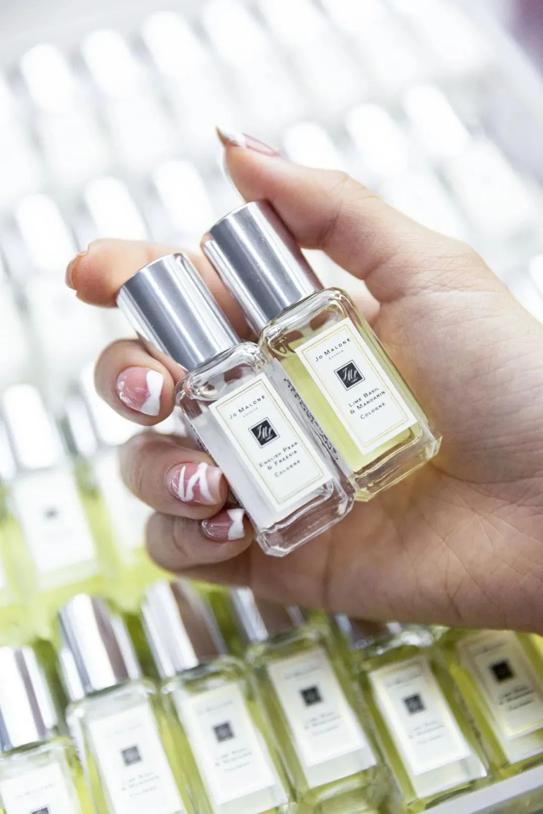 广州、武汉惊现“黑洞”，被“吸”进的消费者几乎没人空手而出