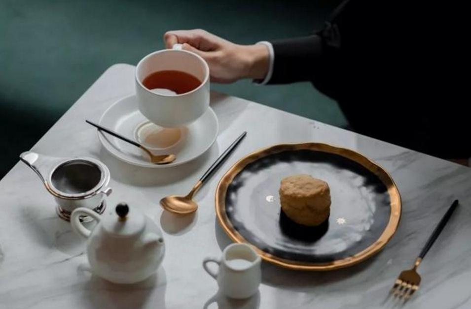 平面设计教学零基础入门学费,平面设计教程自学得多少钱