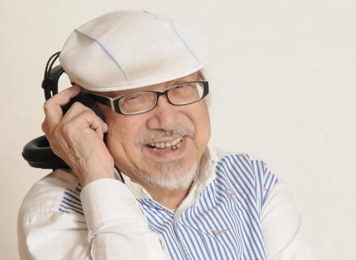 96岁UncleRay举办红馆演唱会，打破胡枫89岁纪录，杜丽莎压轴献唱