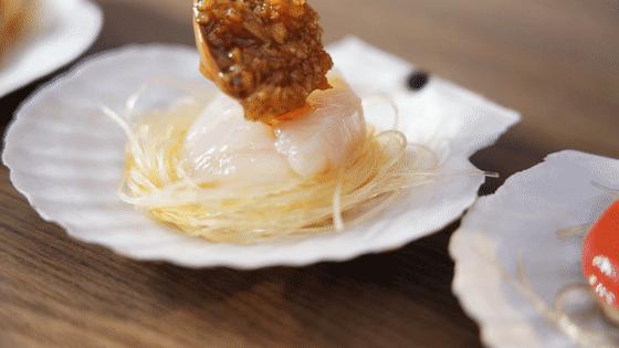 烤蒜蓉粉丝扇贝的做法视频教程,锡纸蒜蓉粉丝烤扇贝烤箱的做法