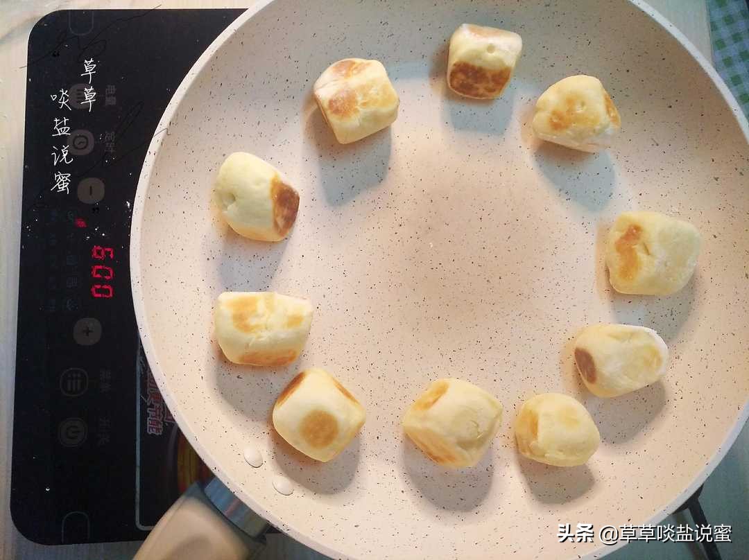 馒头不用油炸,不用鸡蛋也能做的奶香小馒头