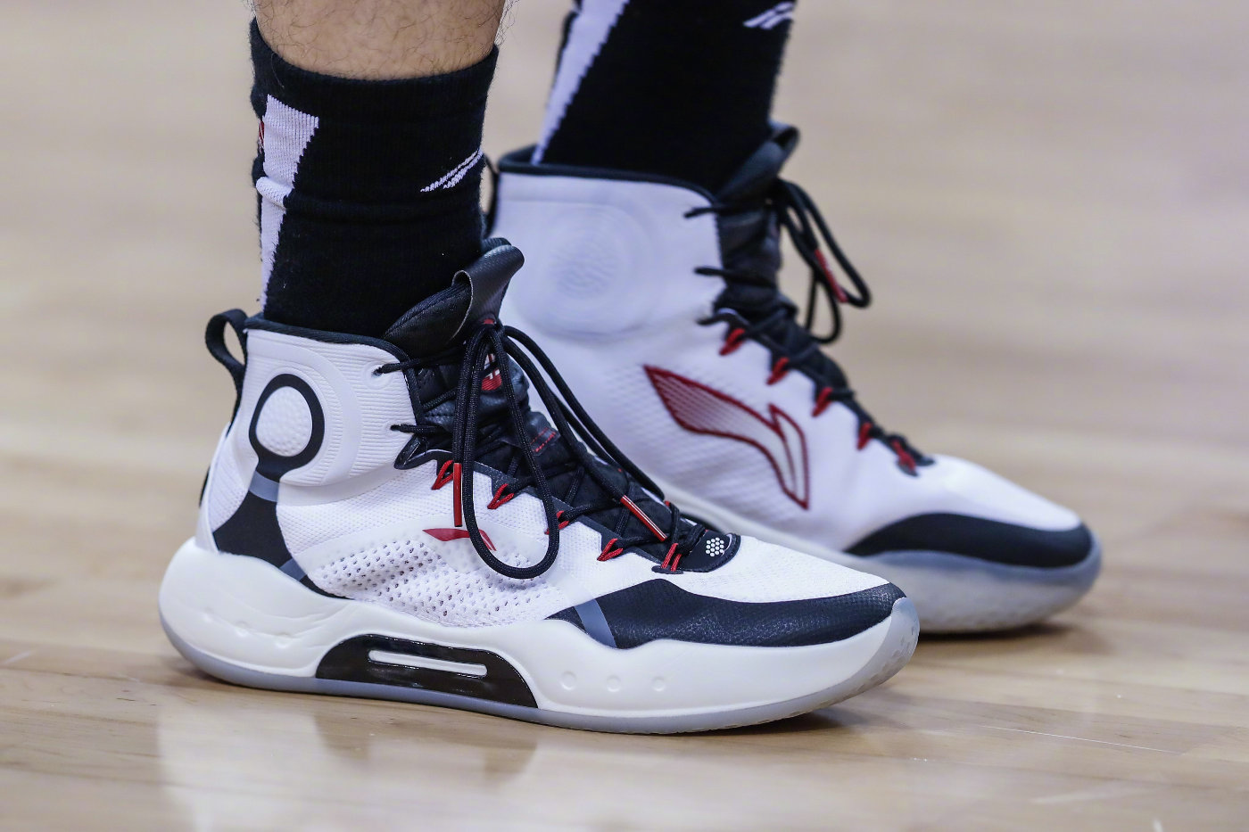 李宁冒牌货在哪里拿,李宁有人做山寨货吗