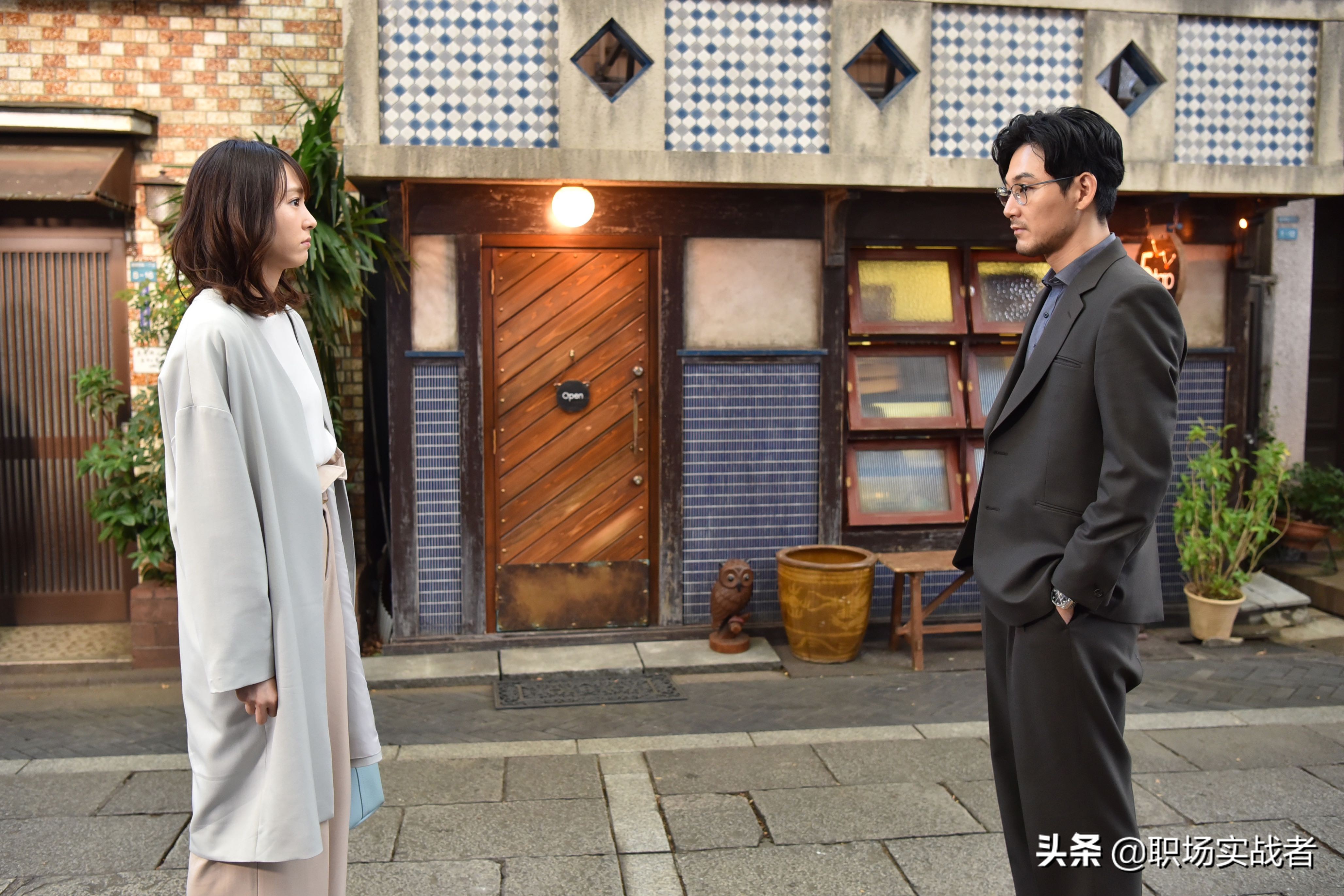 做领导如何处理同事矛盾,领导让你接手一个烂摊子怎么办