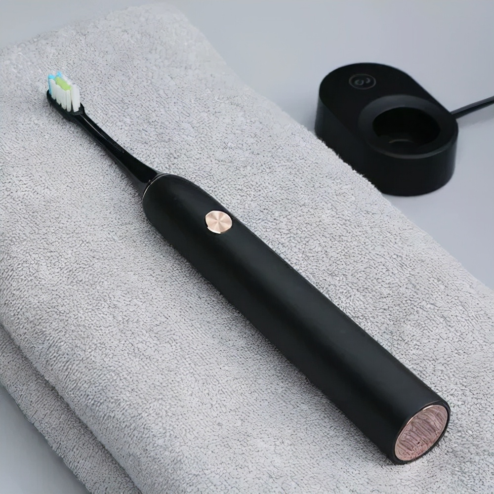 老年人用哪种毛质的牙刷为好,老年人牙刷用软毛好还是硬毛好