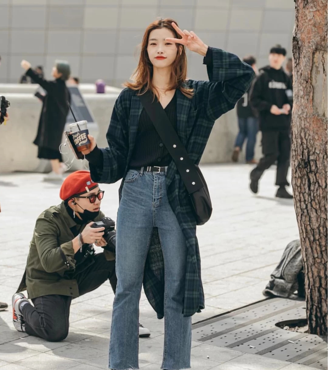 韩国小姐姐的时尚日常穿搭白色系,跟着韩国小姐姐学穿搭清新又时尚