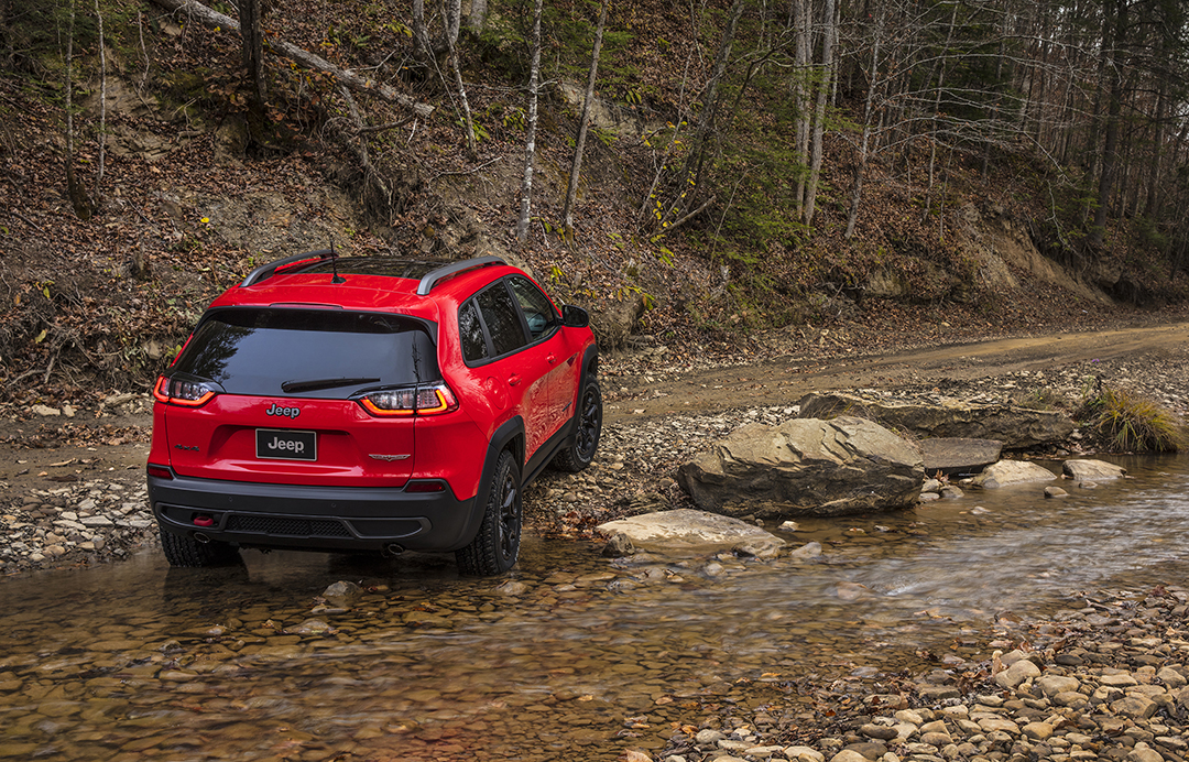 搭载2.0t9at动力系统,国产最强2.0t+9at轿车