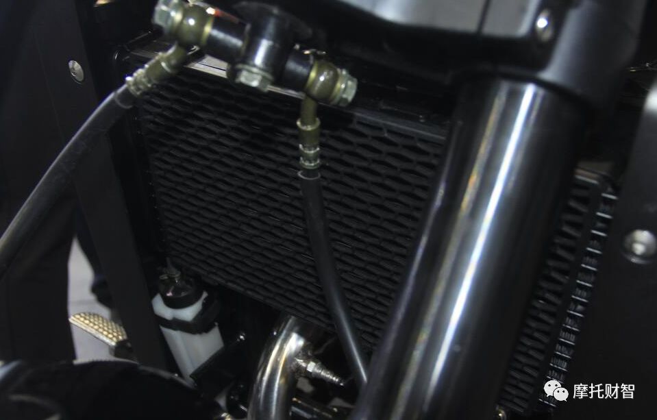 国产中量级美式巡航太子，金城350亮相重庆摩博会