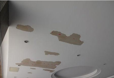 房顶起皮脱落怎么处理,房顶脱皮是什么原因