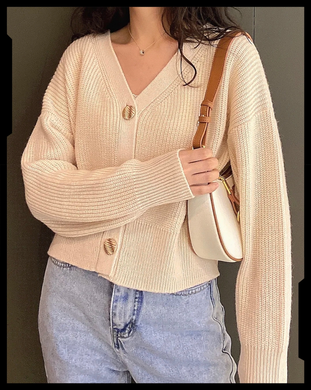 米色系冬天气质穿搭,温柔慵懒风穿搭棕色系