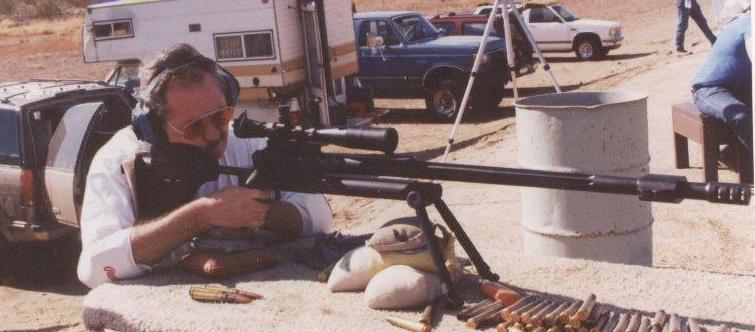 详解巴雷特反器材步枪的由来，它真的不是当狙用