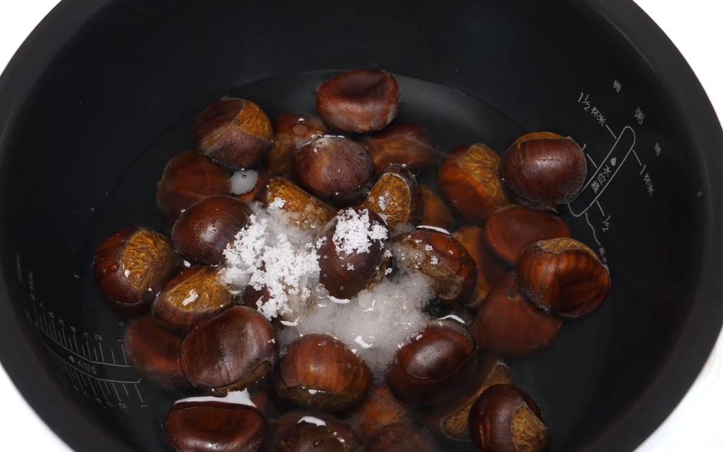 板栗用热水煮还是用冷水煮,板栗是用凉水煮还是用开水煮