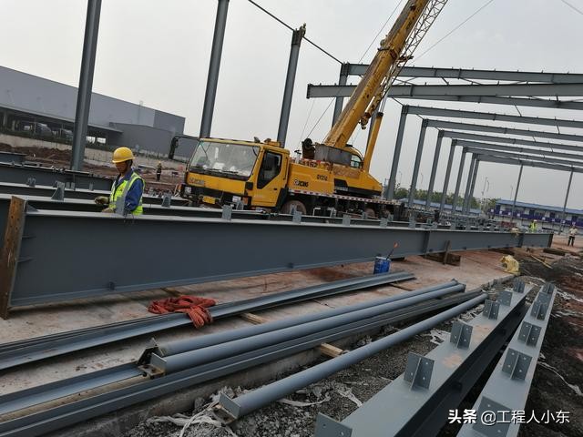 讲解钢结构厂房图,钢结构厂房基础施工动画演示