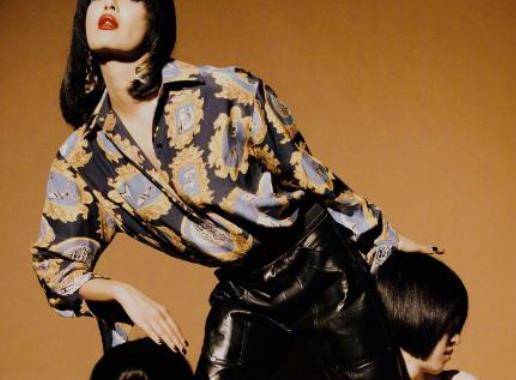 网友剪辛芷蕾同款发型,辛芷蕾黑长直造型登杂志封面