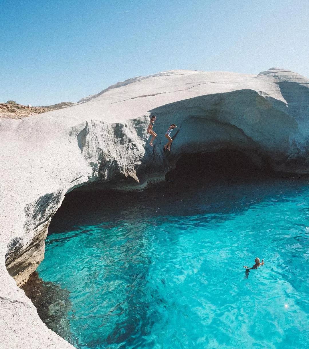 一个清洁工拍的照片一张卖6万，把美女娶回了家