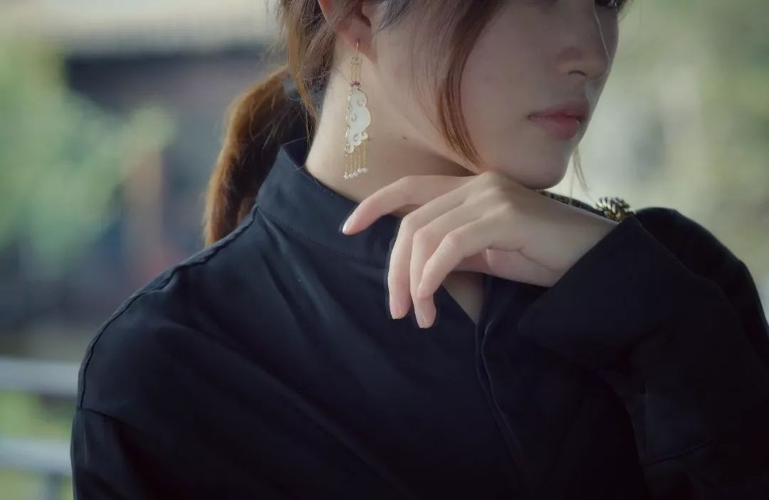 戴玉有什么意义呢,为什么要戴珠宝