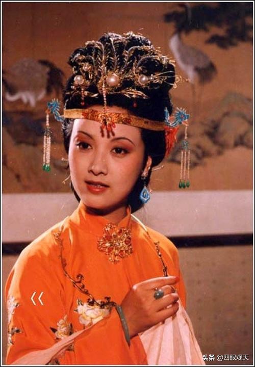 红楼梦秦可卿五大怪事,秦可卿生病时宝玉去看想到了什么