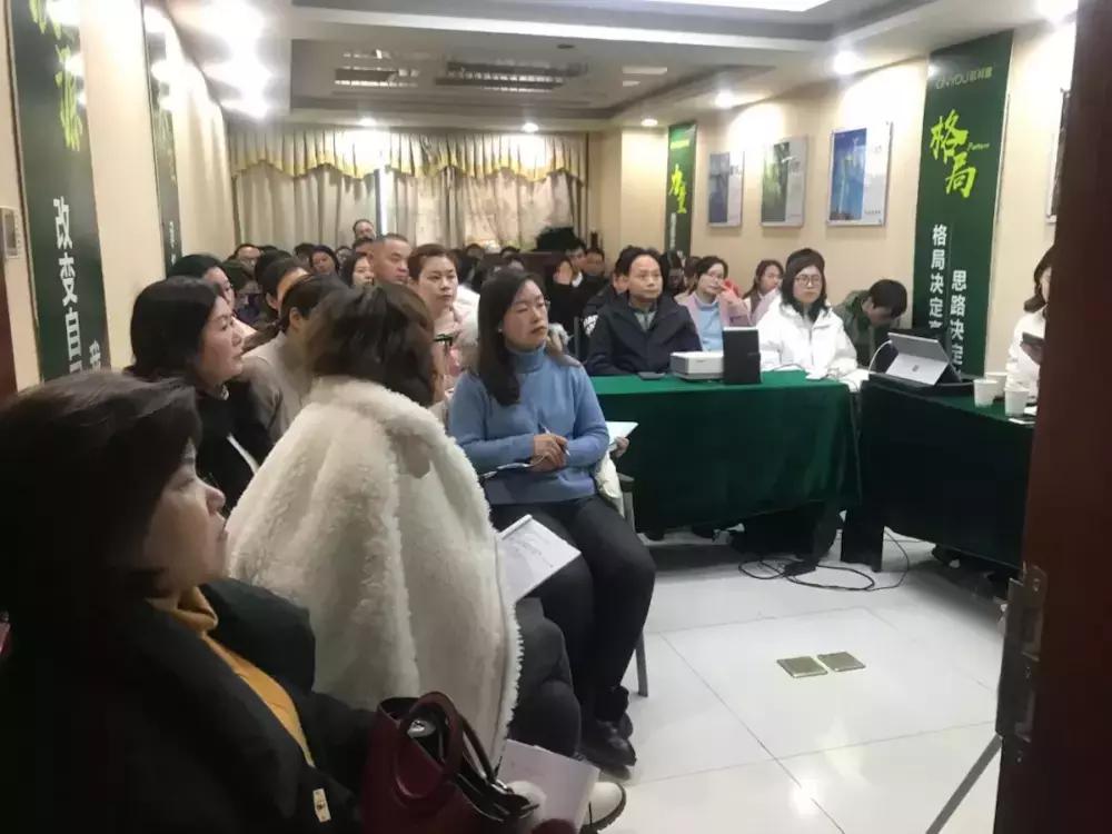 广屏视觉与欧林雅开启抖音运营战略合作