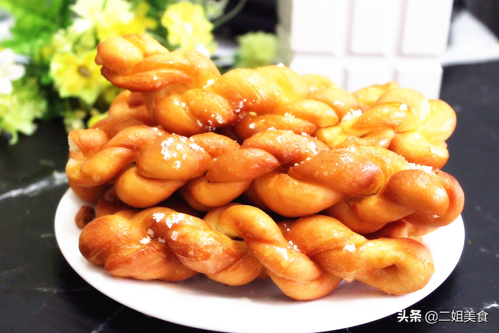 麻花怎么做才松软又好看,麻花咋样才能做的又棉又脆