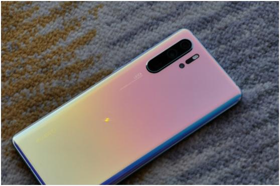 中国制造AI芯片落后?华为新机搭载麒麟980获国人大赞,网友:刚