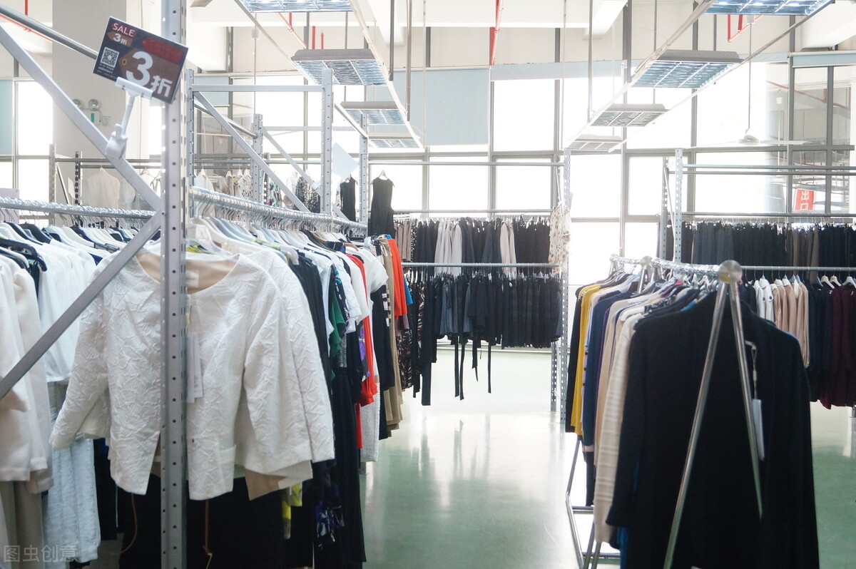 服装创业货源哪里找,开店创业做服装生意在哪里进货