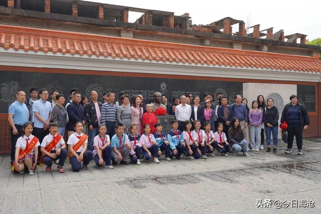 厦门这所学校104岁啦，收到一件神秘“礼物”~