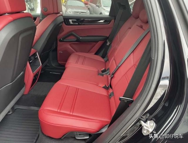 保时捷帕拉梅拉vs保时捷卡宴,保时捷卡宴vs保时捷跑车