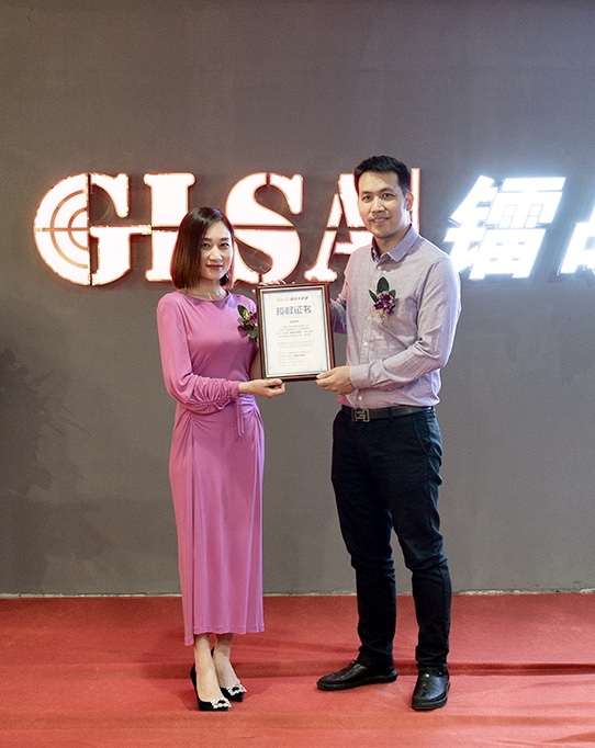 glsa镭战大联盟真人cs,镭战大联盟真人cs南宁店