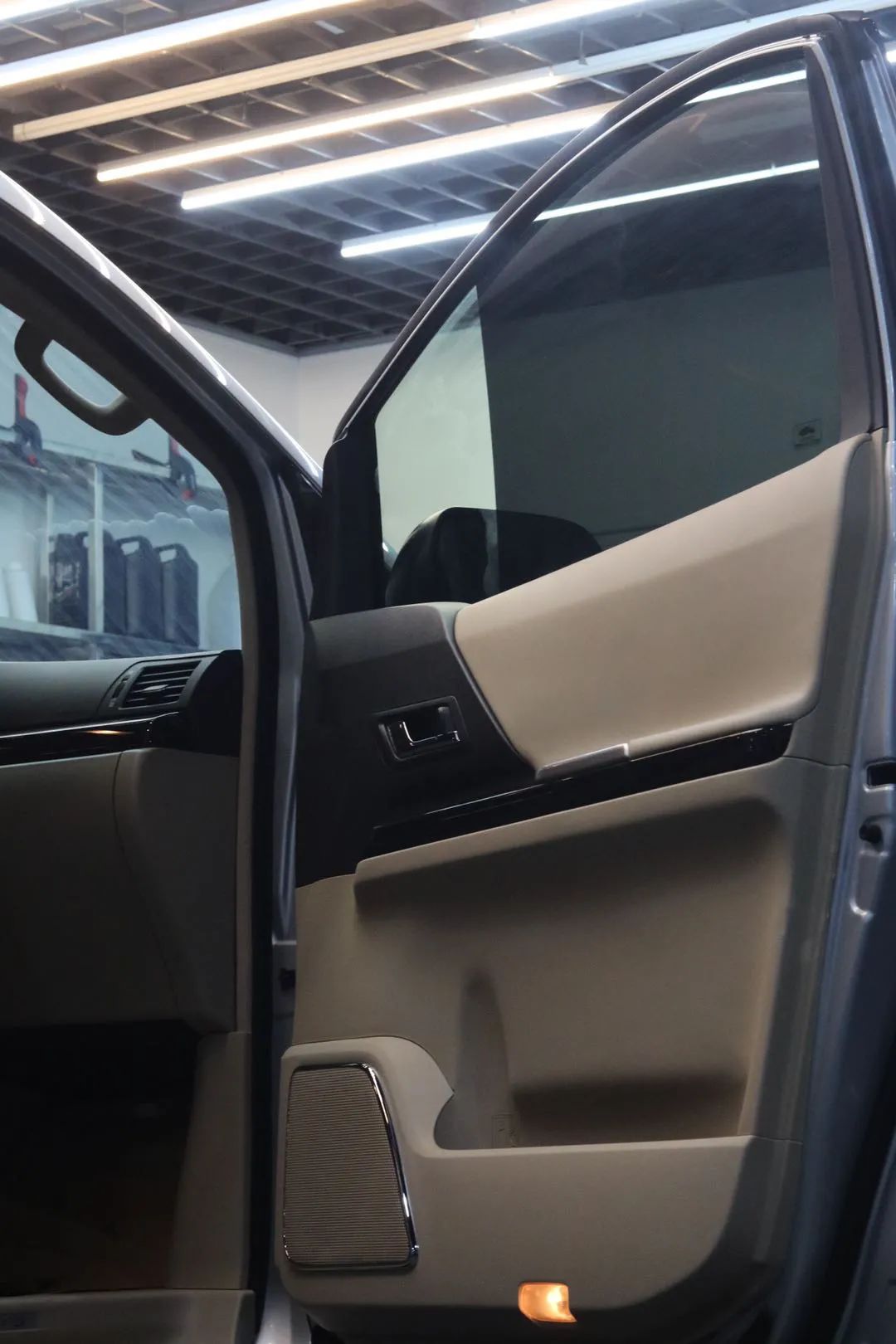 丰田埃尔法底盘全面升级,丰田埃尔法改装的巅峰之作