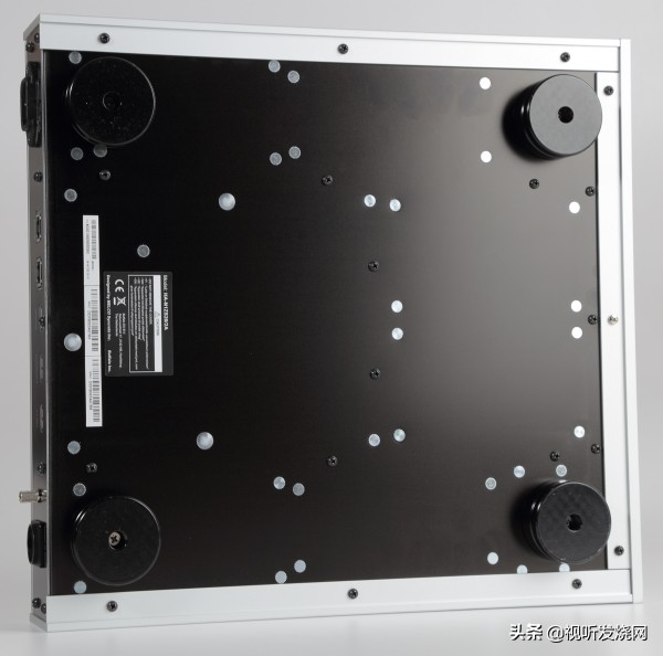 旗舰机种更上层楼:MelcoN1ZS/2A音乐服务器