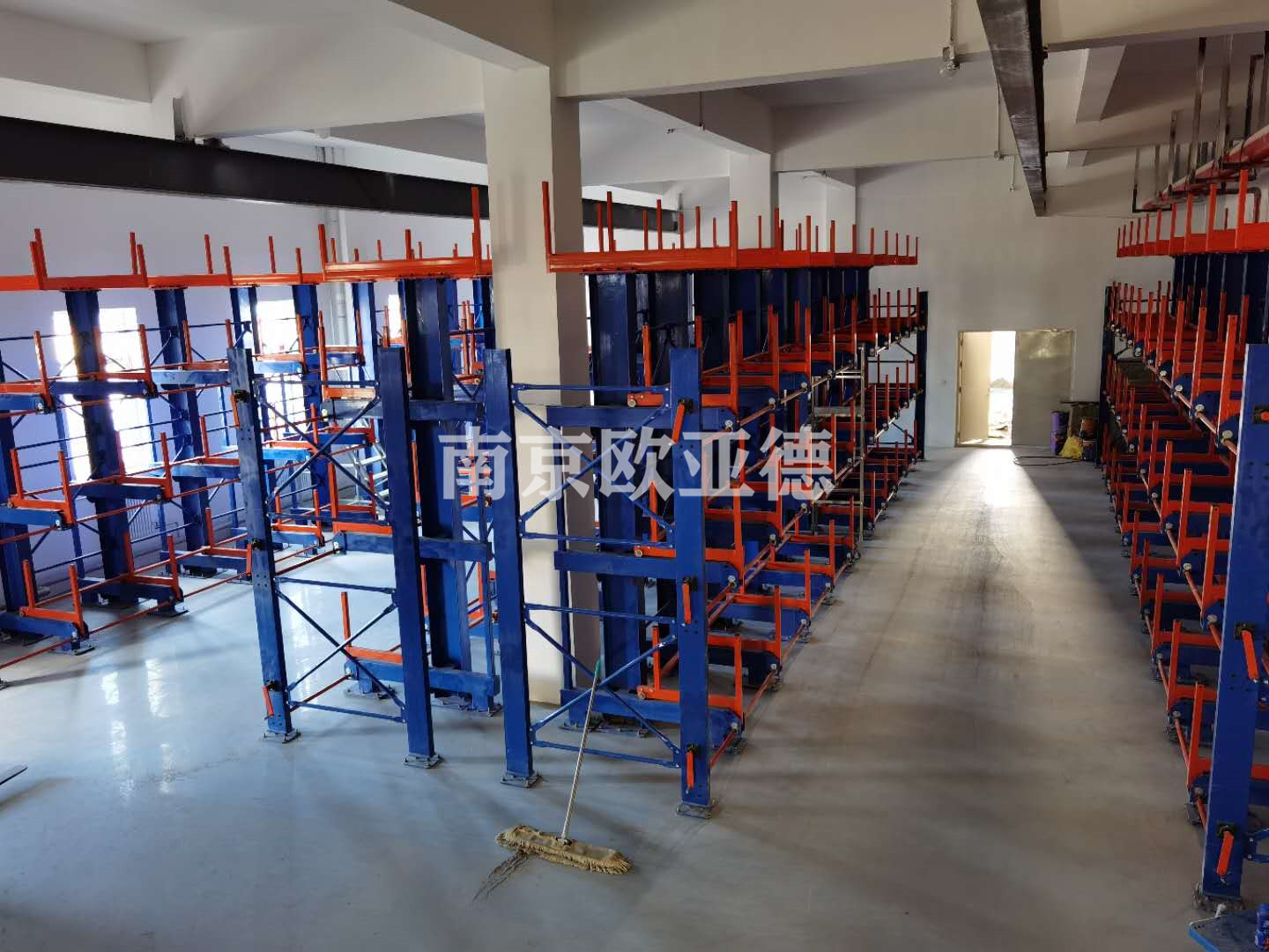 甘肃省伸缩悬臂货架,热烈庆祝预制箱梁圆满完工