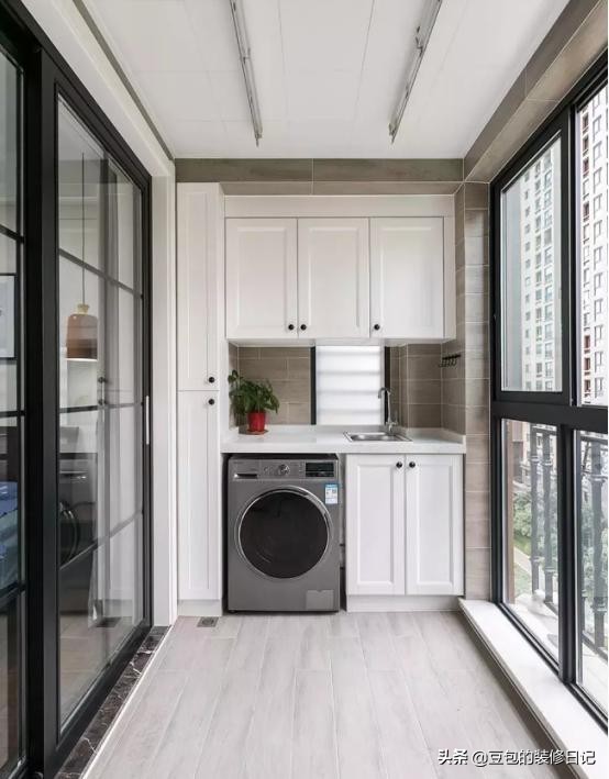 阳台不封窗怎么布置好看又实用,大阳台不封怎么装修更好看