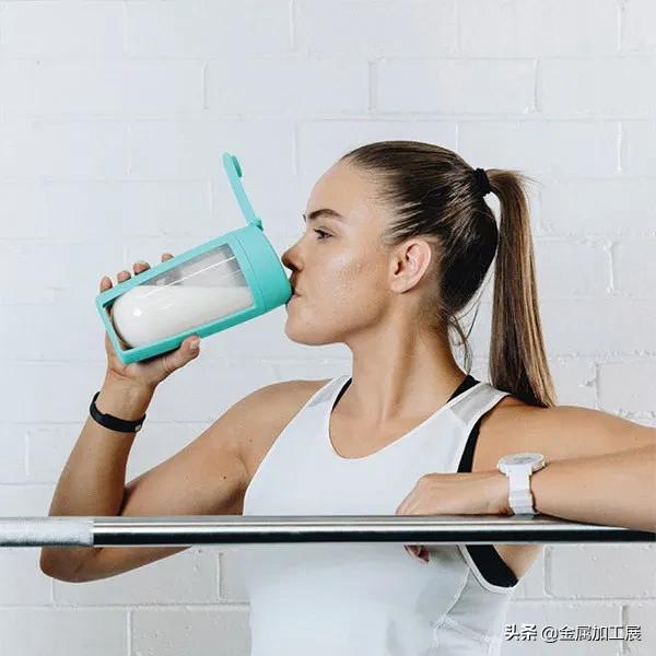 曾经入选奥斯卡礼品包的摇摇杯来了,360°无死角的圆底,易清理