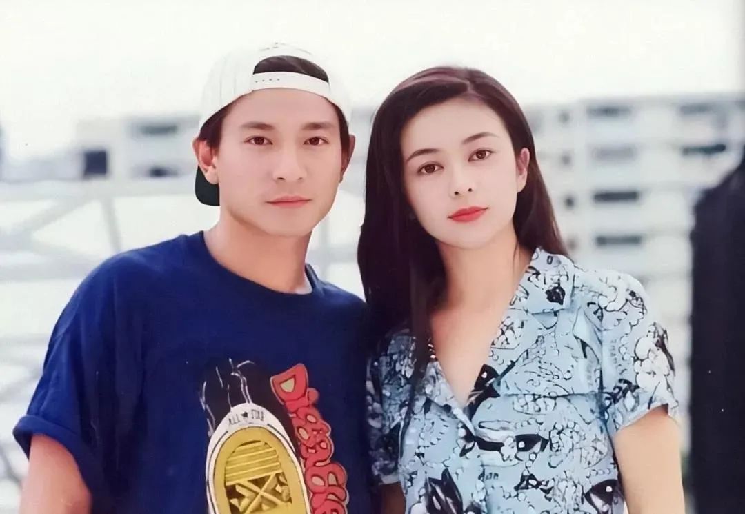 52岁邱淑贞近照曝光,51岁邱淑贞素颜照片