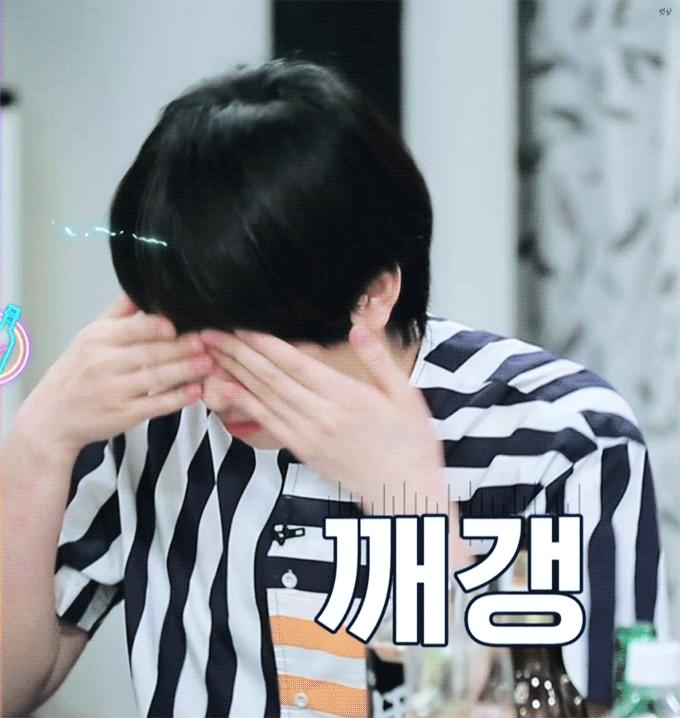 南韩神颜女爱豆李知恩,南韩男爱豆神颜用测谎仪