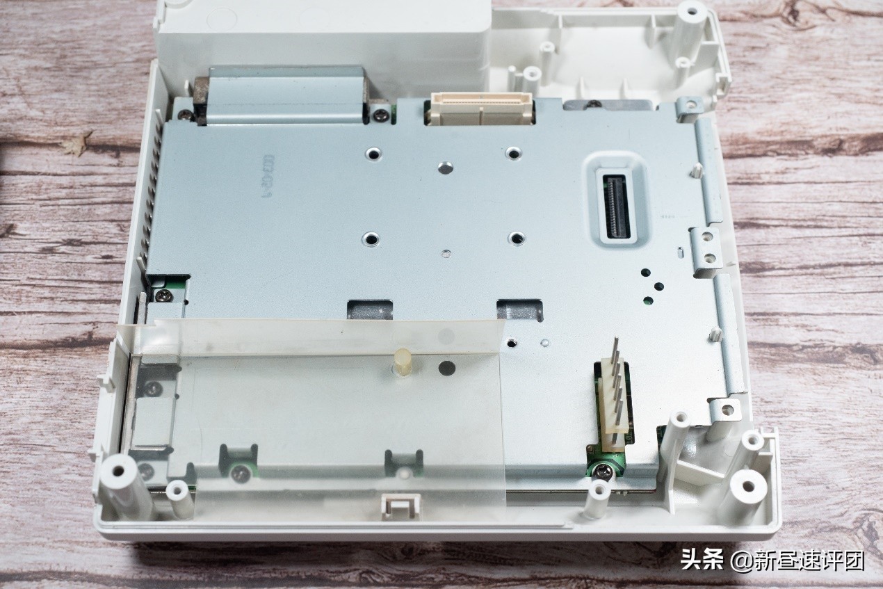 翻新修复DreamCast游戏机：好端端的产品，差点让公司倒闭