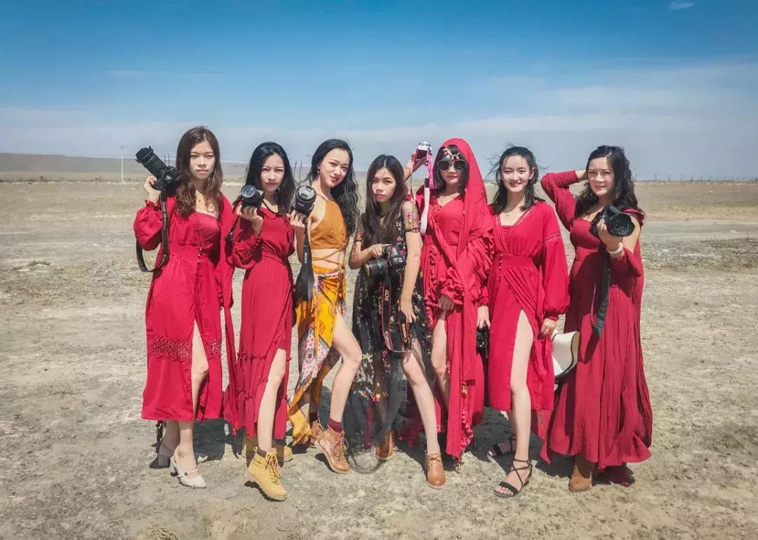 跟着cc一起去旅行吧,跟着摄影团去旅游