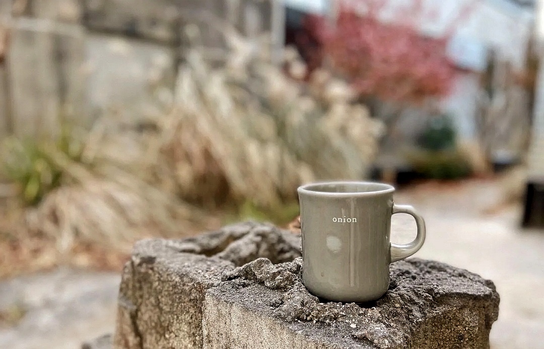 韩国网红设计师，把旧厂房改造成咖啡烘焙店，开这样的店真幸福