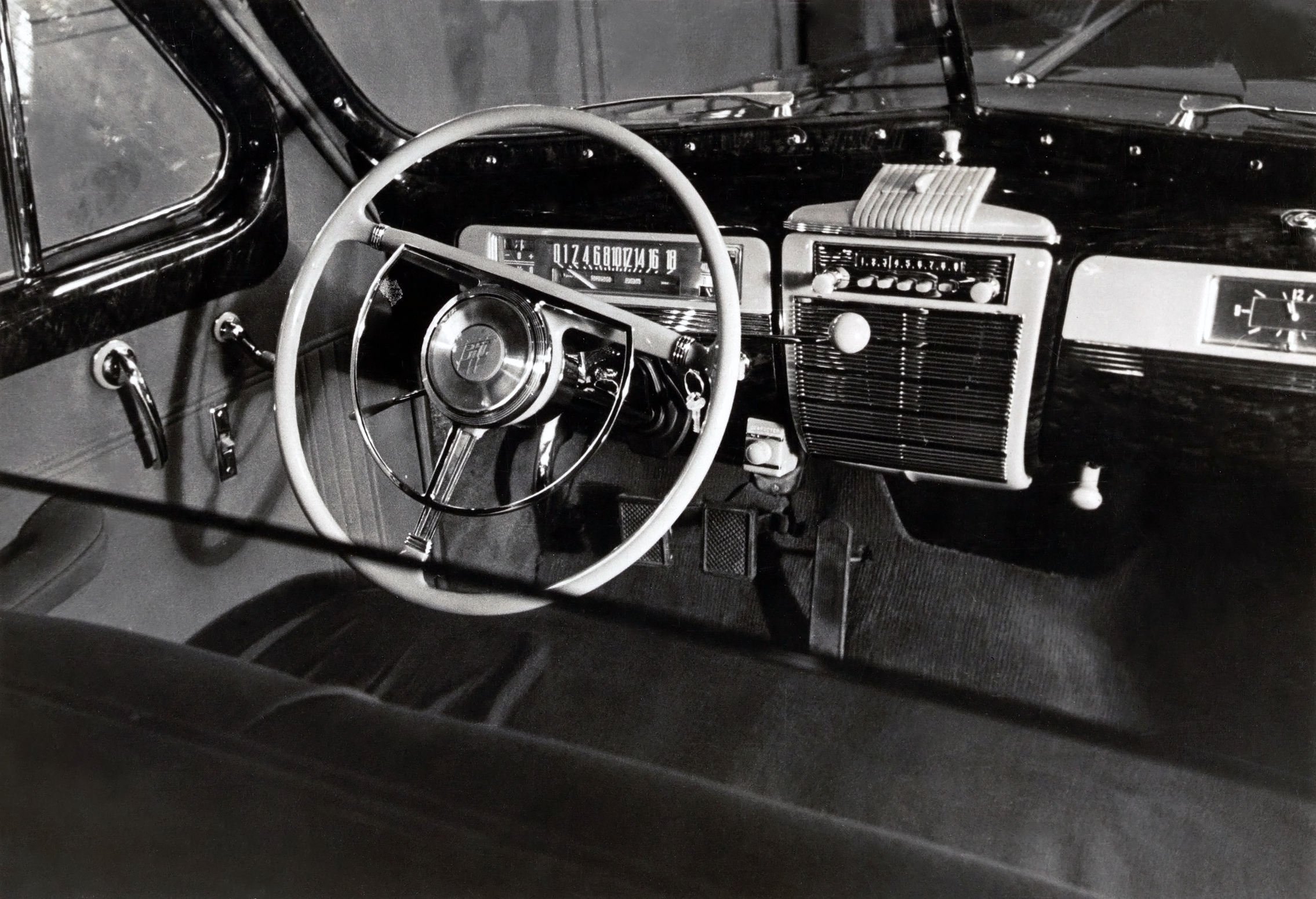 北京汽车博物馆第一代解放牌卡车,北京老爷车博物馆红旗轿车