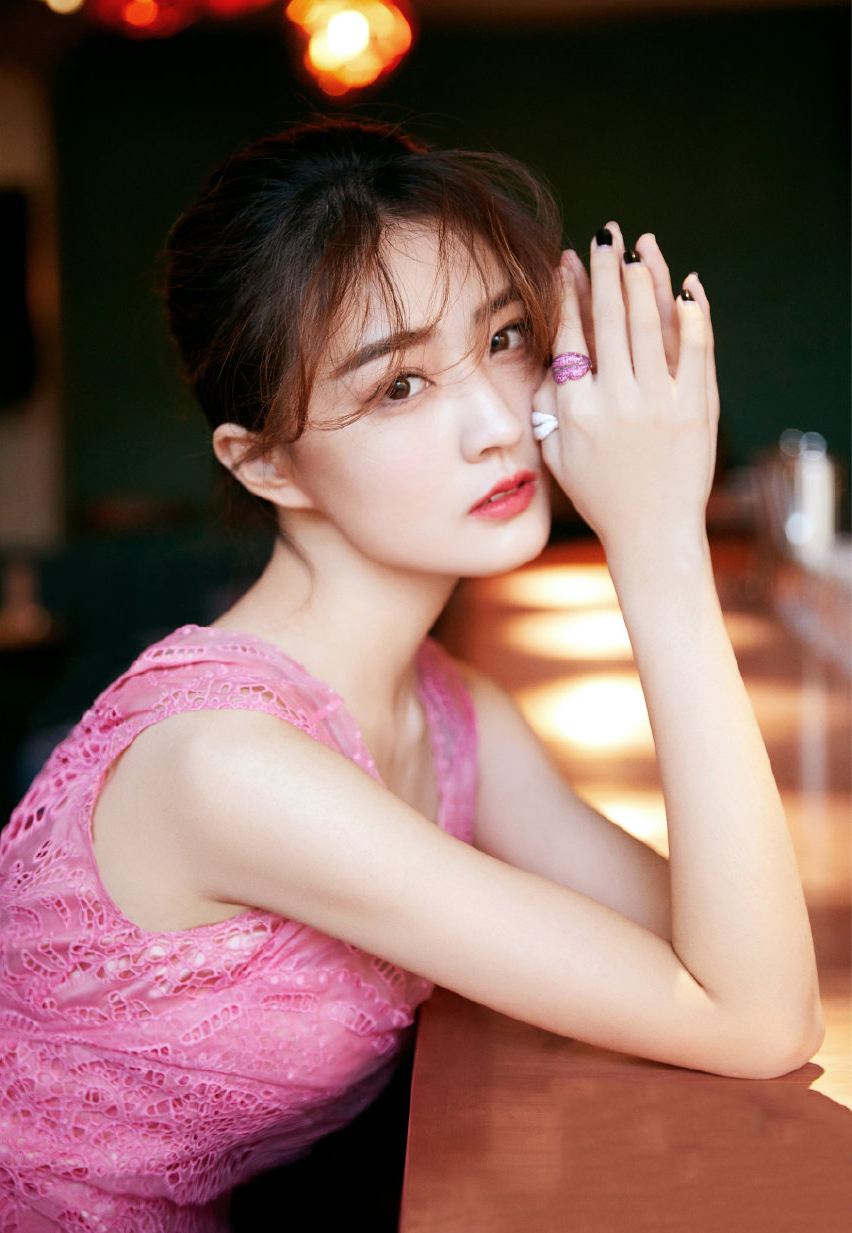 脸上有这三种标志说明是耐看脸,脸上有这几种特征的人危险了