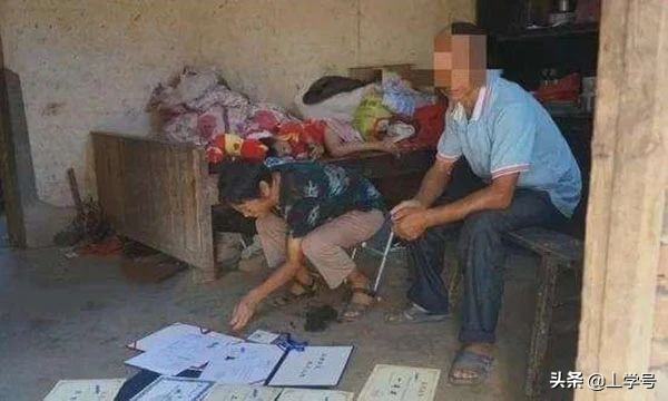 29岁研究生因情自杀：绝望时，至少有这5种求助方式