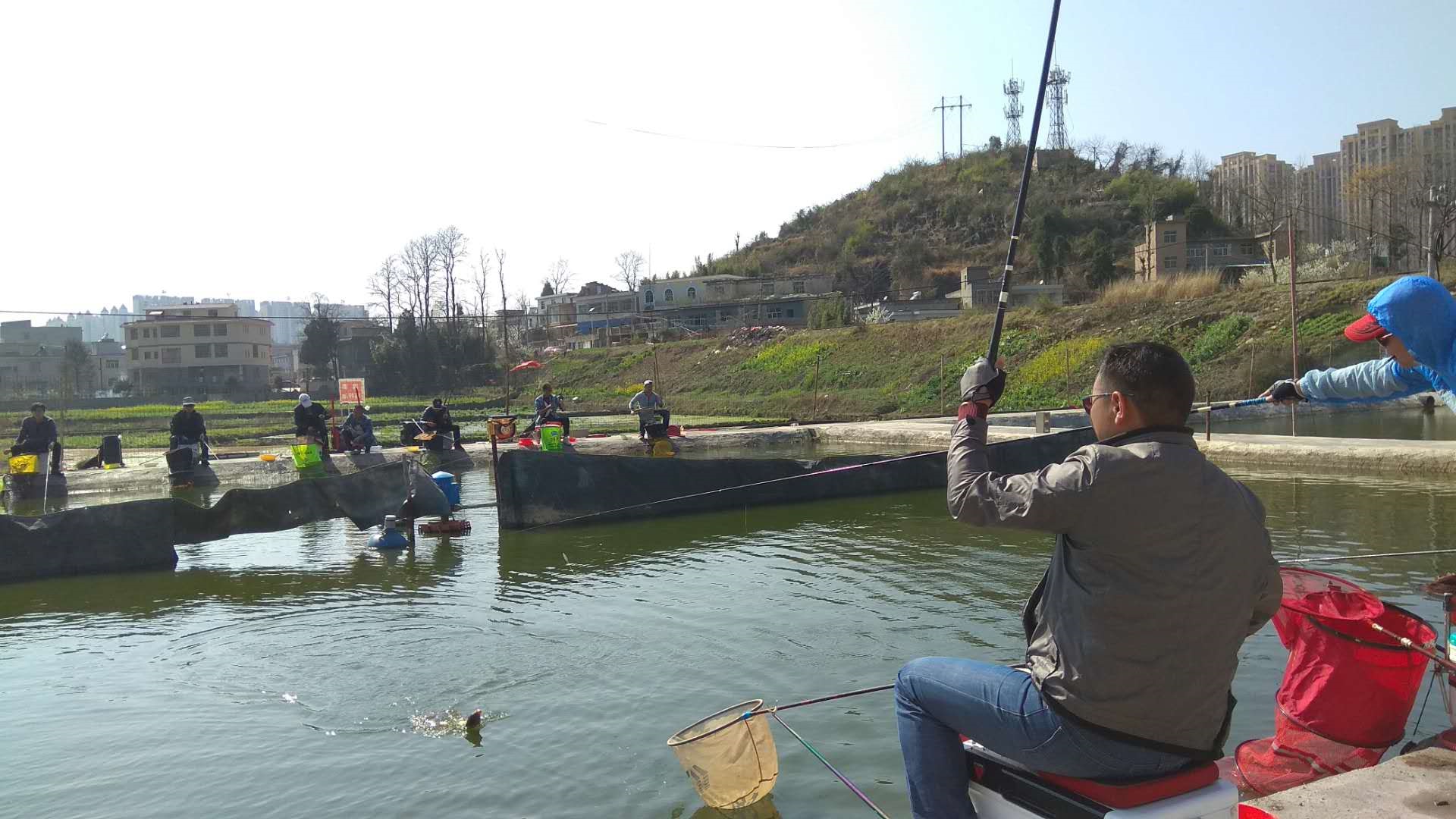 钓鱼必备的装备推荐大全,实用钓鱼装备清单推荐大全