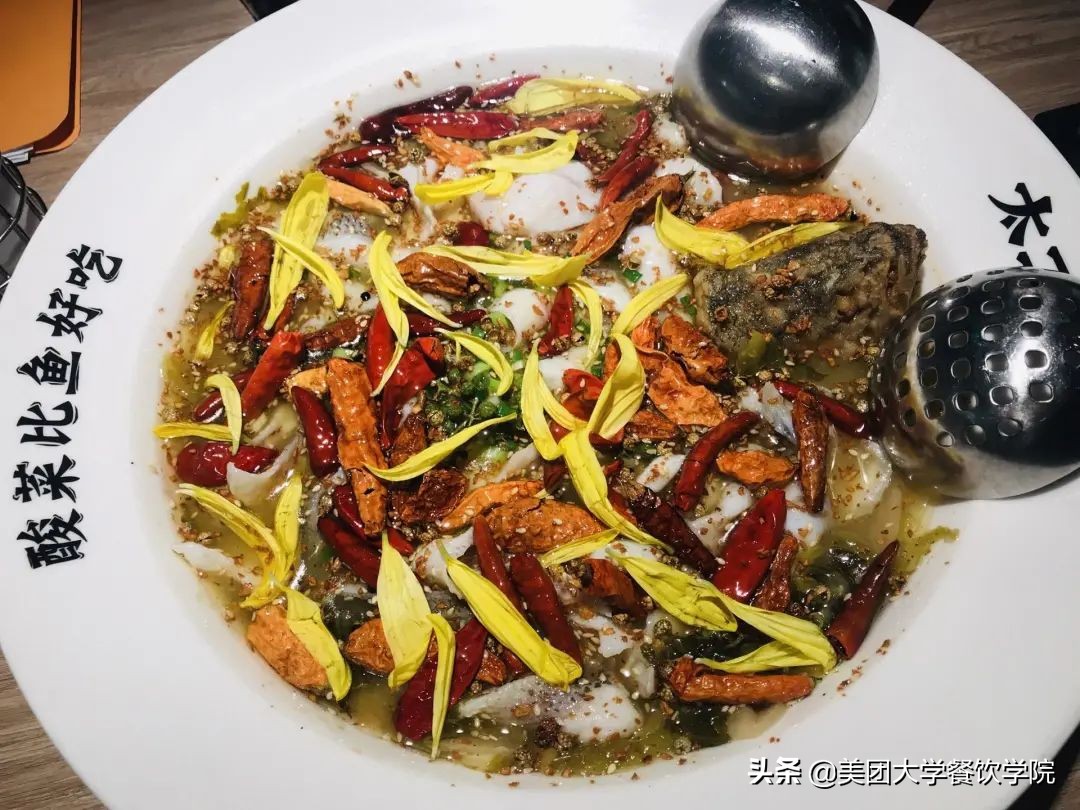 2000家VS100家，鱼你在一起和渝是乎的不同“鱼”生