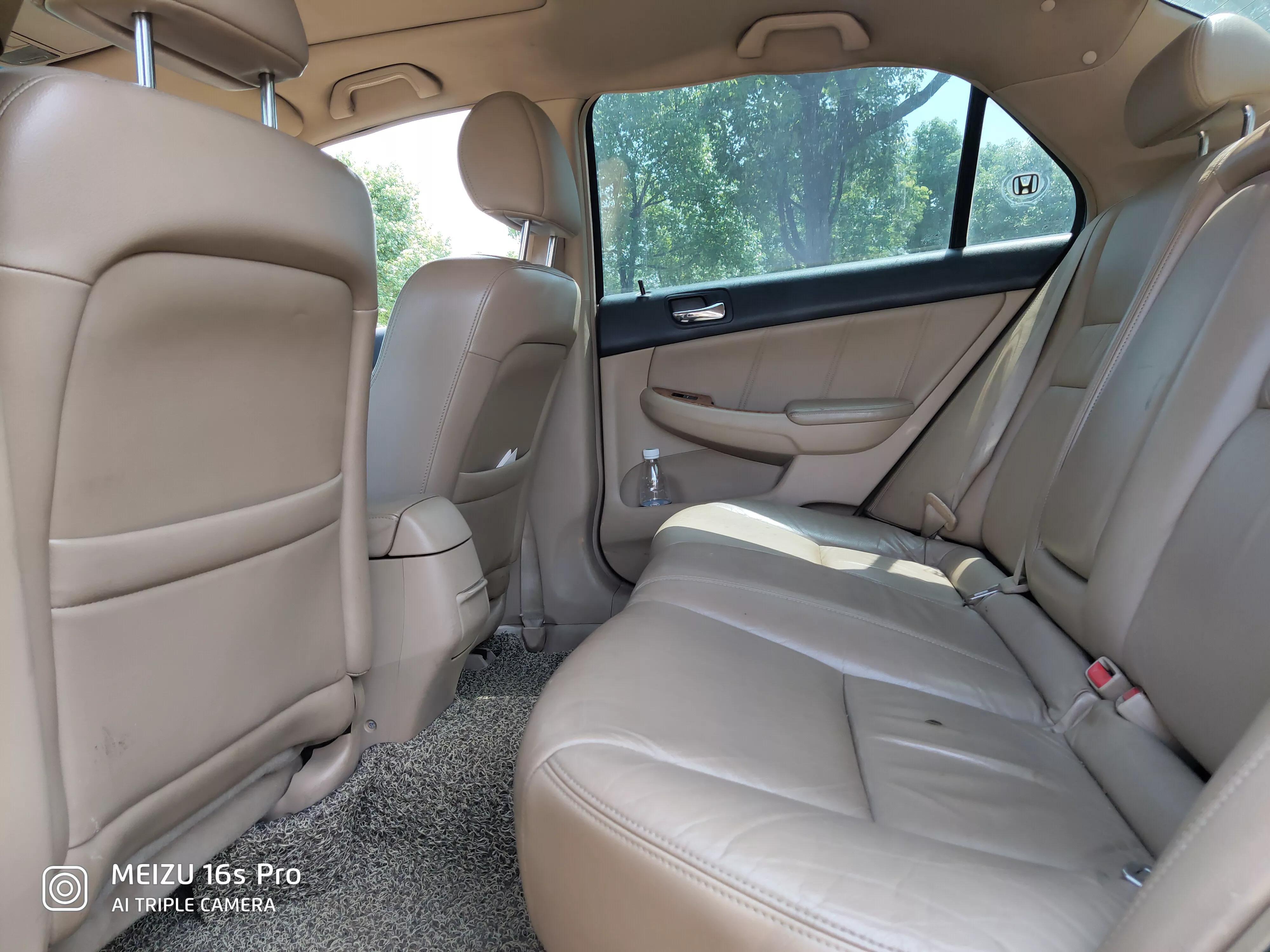 05年本田雅阁七代2.4自动挡多少钱,2009款的雅阁2010年上牌2.4排量