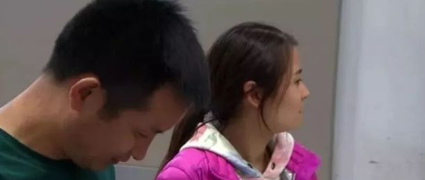 澳洲海关入境检查纪录片4个孩子,中国男孩入境澳洲被查