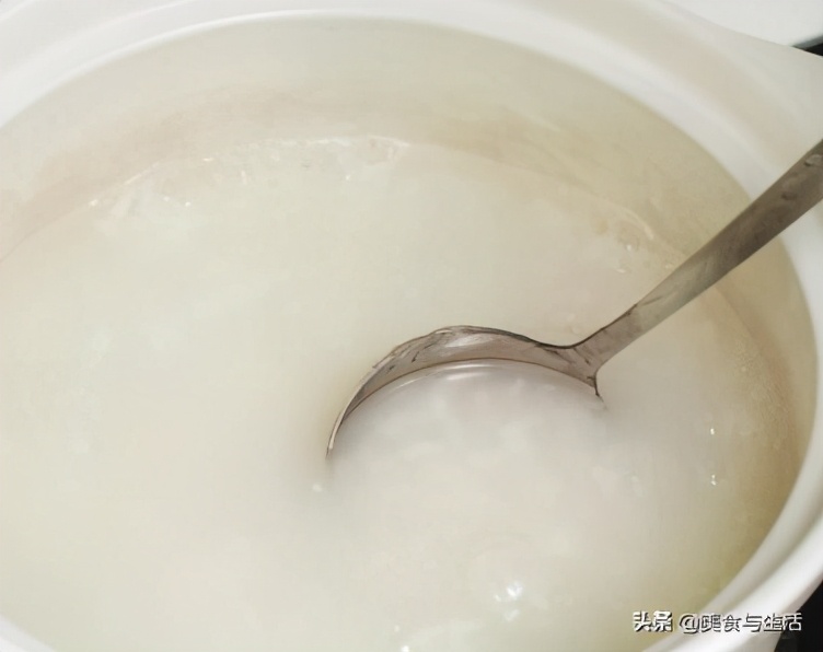 菊花雪梨茶生津润燥,菊花雪梨茶用什么菊花