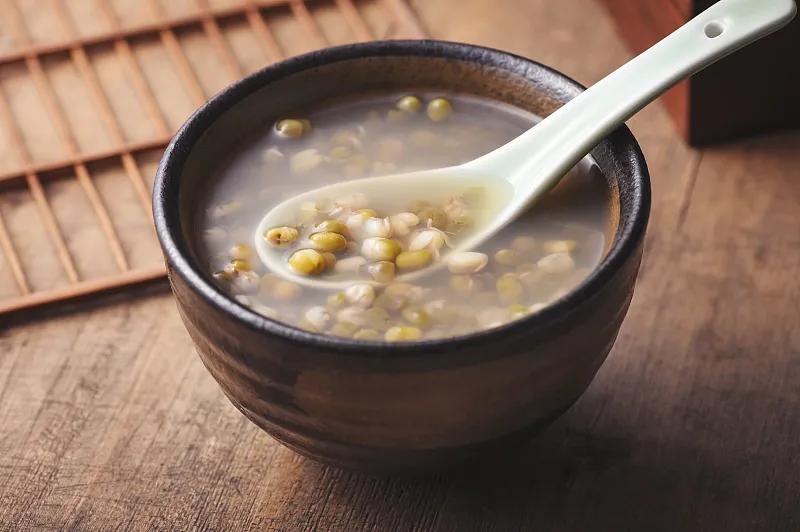 秋冬季节皮肤病怎么治,皮肤病高发季怎么治