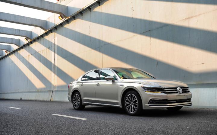 宝马的哈曼卡顿音响有几种,哈曼卡顿汽车音响哪个系列最好