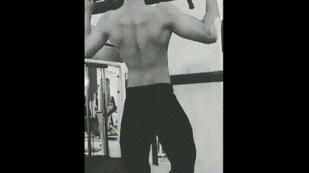 小伙两年从156斤瘦到98,18岁小伙增胖50斤