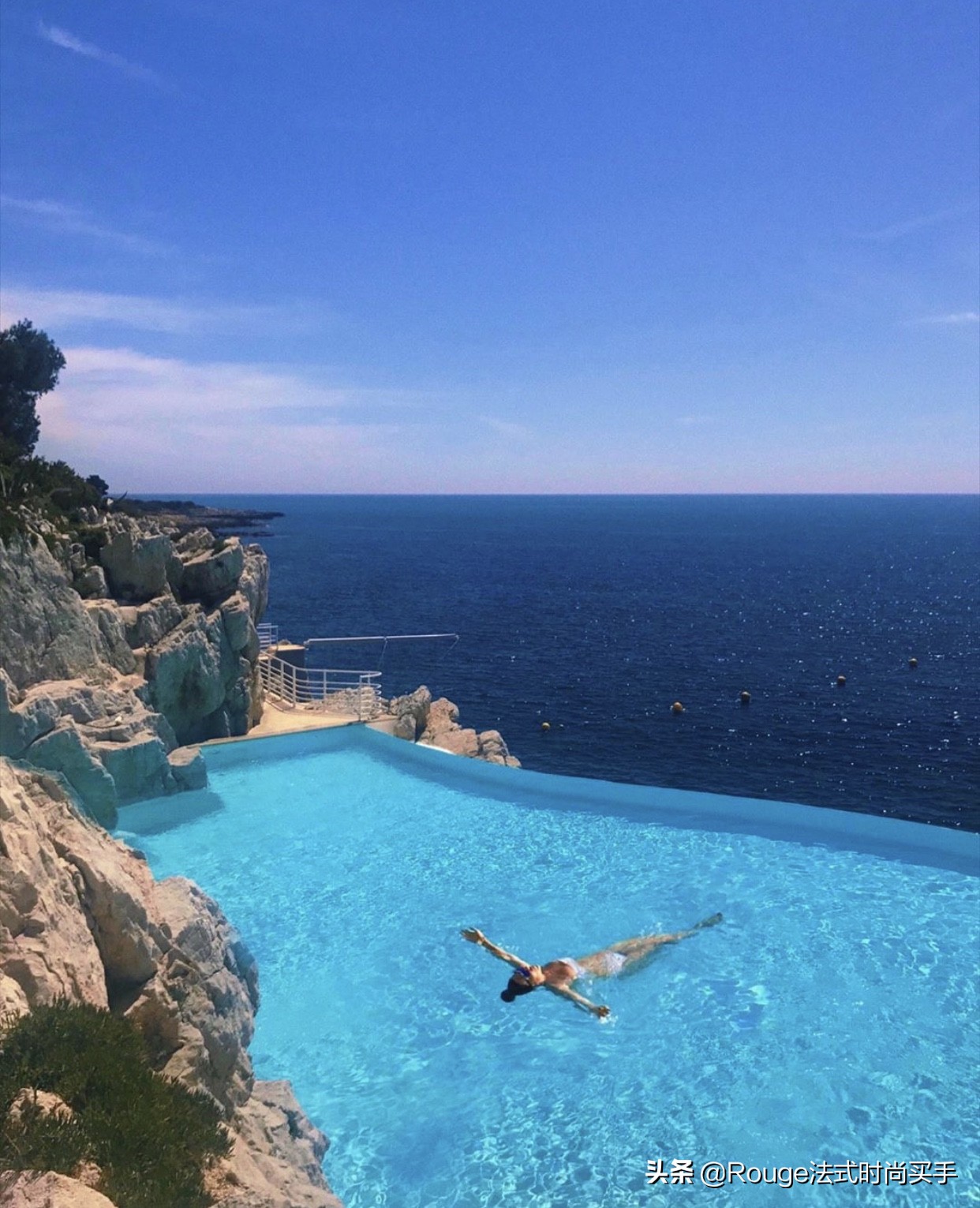 夏天来了,我想买一件貌美的复古泳衣