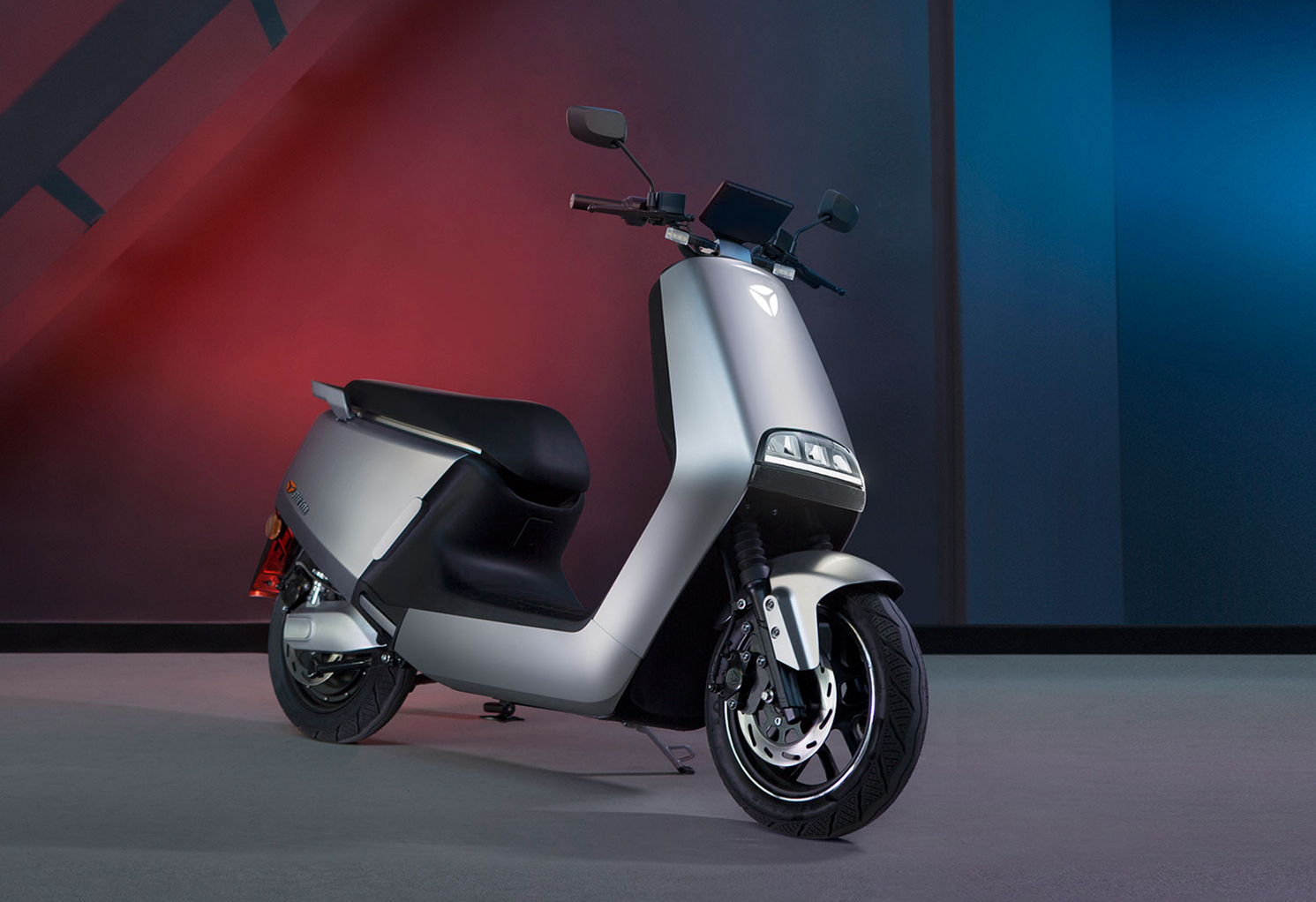 夏天怎么预防电动车爆胎,夏天电动车怎么避免爆胎